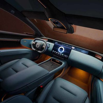 নতুন লঞ্চ করা ৭০০ কিলোমিটার বিশুদ্ধ বৈদ্যুতিক পরিসীমা স্থায়ী চৌম্বক মোটর অবতার ১২ বৈদ্যুতিক যানবাহন