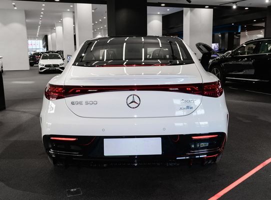 মের্সেডিজ EQE 4MATIC ইলেকট্রিক সেডান 96.1 KWh টার্নারি লিথিয়াম ব্যাটারি এবং 0.62 ঘন্টা চার্জিং 255/45 R19