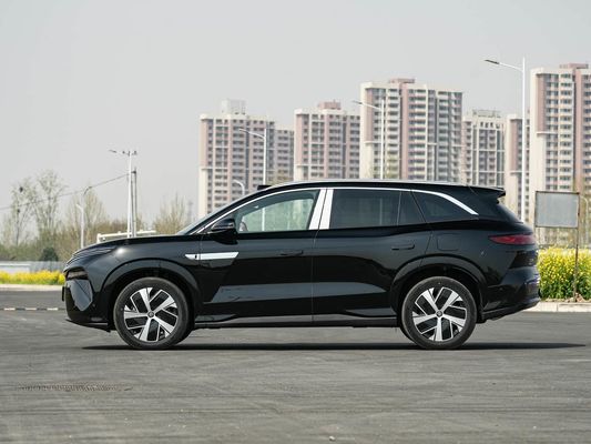 2025 BYD পারফরম্যান্সের জন্য নতুন বৈদ্যুতিক যানবাহন Tang L 810kW পাওয়ার এডাব্লুডি দ্রুত চার্জিং 1000w/h 600km রেঞ্জ লং রেঞ্জ 7 সিট সানড্রপ সহ